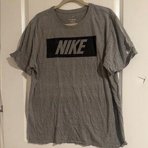 Nike Gray and Black Men's Short Sleeve Tee